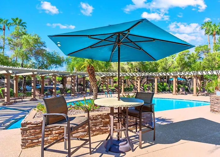 Le Maisonette * Scottsdale